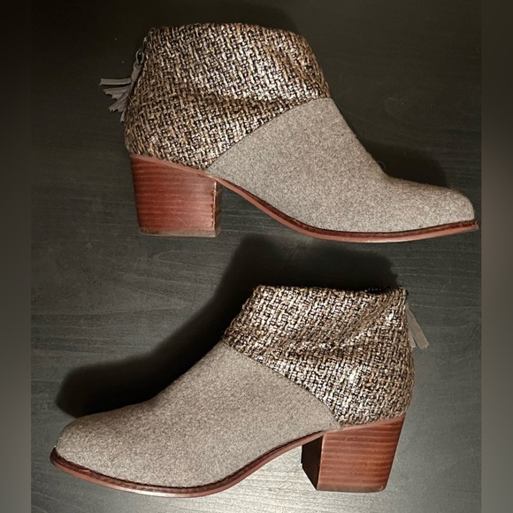 Toms Leila Felt Shine Boucle Bootie - Picture 10 of 14